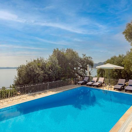 Villa Nafsika Nisaki  Exteriör bild