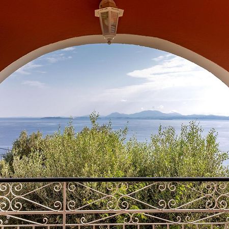 Villa Nafsika Nisaki  Exteriör bild