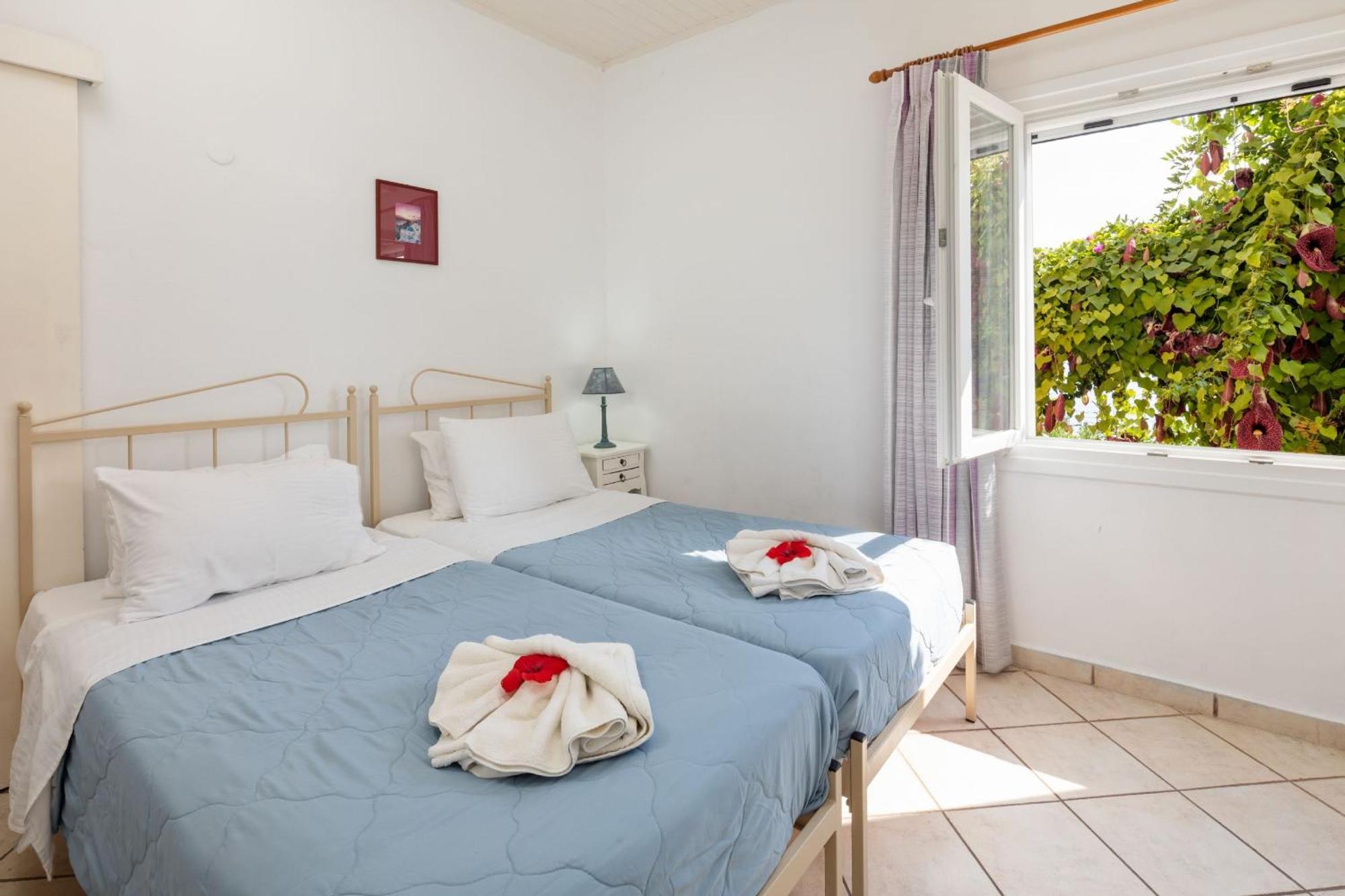 Villa Nafsika Nisaki  Exteriör bild